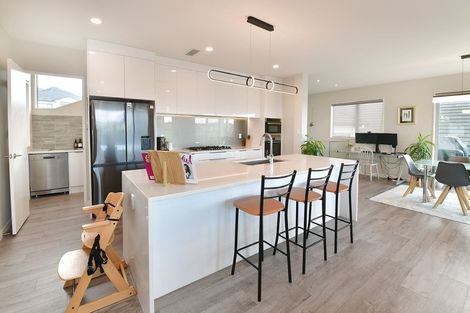 Photo of property in 114 Ormonde Drive, Silverdale, 0932