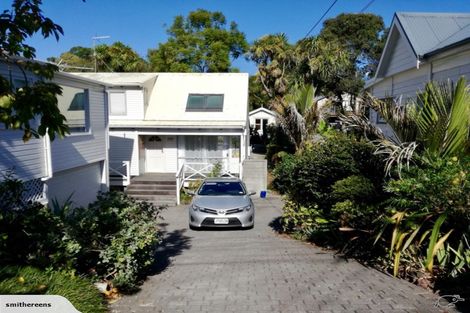 Photo of property in 27 Hastings Parade, Devonport, Auckland, 0624