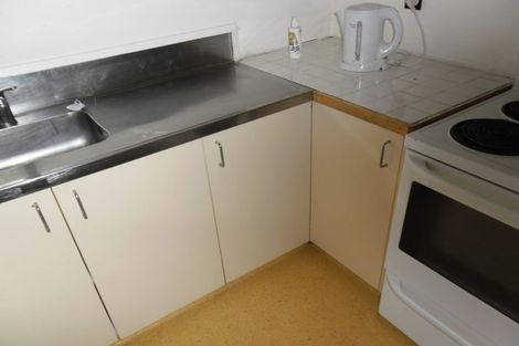Photo of property in Te Awhina Apartments, 29/22 Sussex Street, Mount Cook, Wellington, 6021