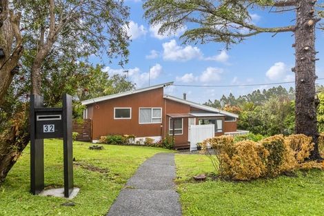 Photo of property in 32 Coroglen Avenue, Birkenhead, Auckland, 0626