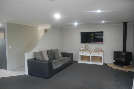 Photo of property in 29 Mataroa Place, Parklands, Christchurch, 8083