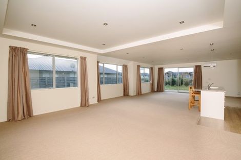Photo of property in 7 Sunnyside Lane, Wanaka, 9305