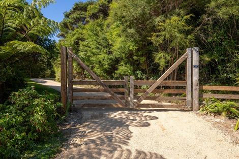Photo of property in 1160a Abel Tasman Drive, Ligar Bay, Takaka, 7183