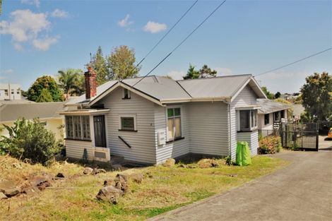 Photo of property in 4 Keystone Avenue, Mount Roskill, Auckland, 1041
