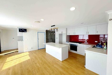 Photo of property in 1 Hard Beech Street, Takanini, 2110