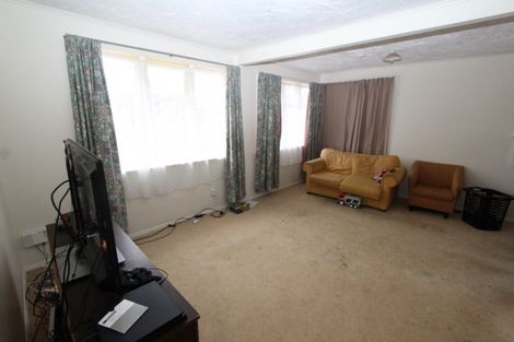 Photo of property in 130 Champion Street, Cannons Creek, Porirua, 5024