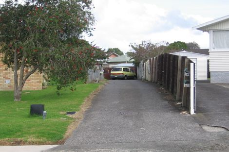 Photo of property in 3/46 Harrington Road, Henderson, Auckland, 0610