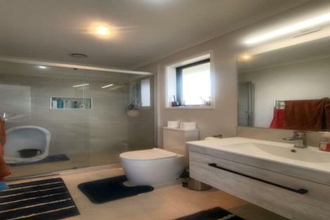 Photo of property in 112a Lisle Farm Drive, Pukekohe, 2120