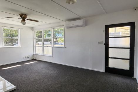 Photo of property in 26 Martin Road, Manurewa, Auckland, 2102
