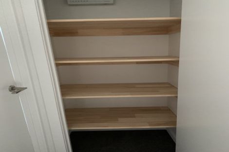 Photo of property in 14 Whakahui Lane, Mangere Bridge, Auckland, 2022