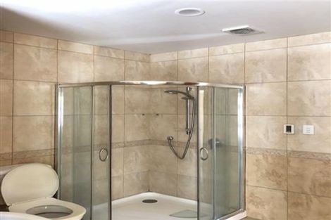 Photo of property in 1/3 Rae Road, Campbells Bay, Auckland, 0620