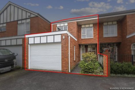 Photo of property in 2/23 Charlenne Close, Ranui, Auckland, 0612