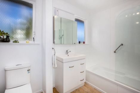 Photo of property in 33 Kokiri Crescent, Waitangirua, Porirua, 5024