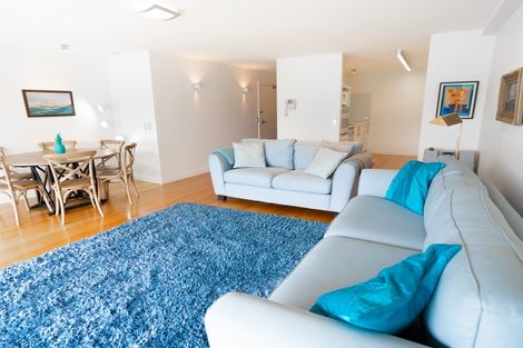 Photo of property in Aqua, 4/74 Oriental Parade, Oriental Bay, Wellington, 6011