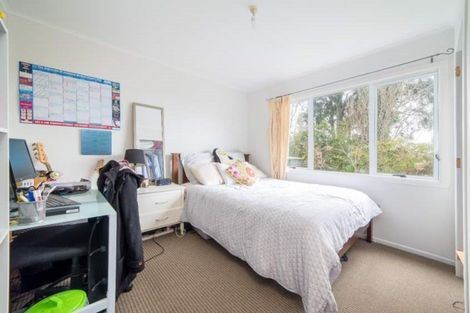 Photo of property in 2/53 Bruce Road, Glenfield, Auckland, 0629