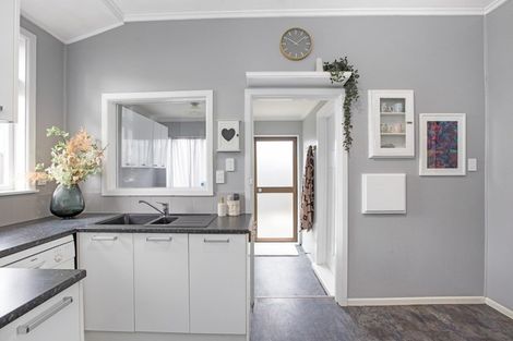 Photo of property in 243 Taradale Road, Pirimai, Napier, 4112