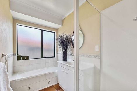 Photo of property in 14 Duggan Drive, Owhata, Rotorua, 3010