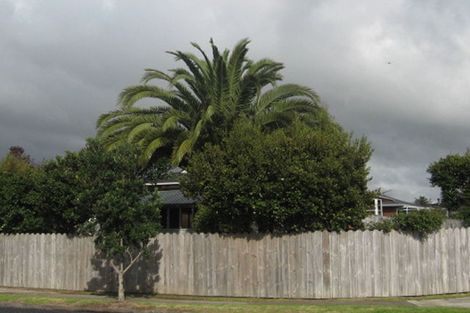 Photo of property in 1/73 Walworth Avenue, Pakuranga Heights, Auckland, 2010
