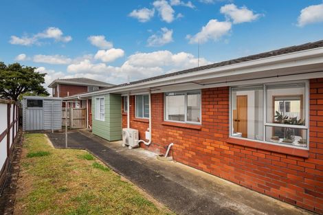 Photo of property in 1/203 Mount Albert Road, Wesley, Auckland, 1025