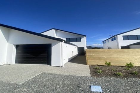 Photo of property in 3/20 Ballinger Place, Carterton, 5713