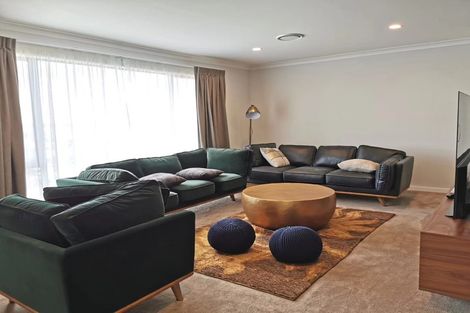 Photo of property in 26 Colliston Rise, Pinehill, Auckland, 0632