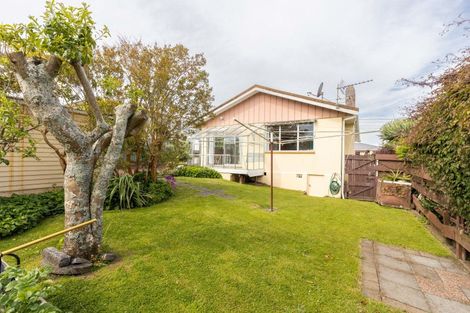 Photo of property in 7 Lydford Place, Spotswood, New Plymouth, 4310