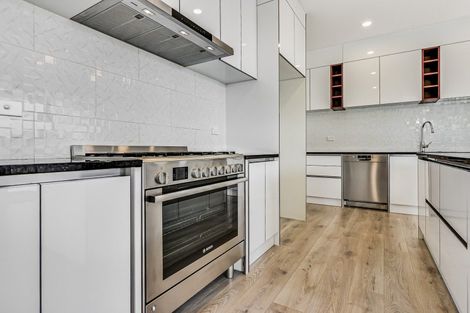 Photo of property in 2 Kukari Close, Flagstaff, Hamilton, 3210