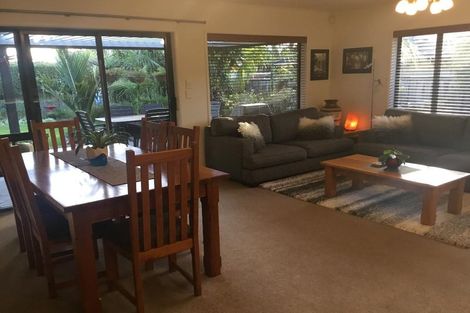 Photo of property in 28 Redwood Crescent, Hurdon, New Plymouth, 4310