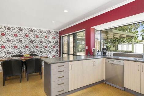 Photo of property in 7 Poinsettia Place, Mount Maunganui, 3116