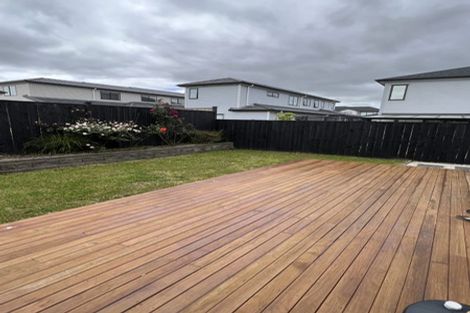 Photo of property in 10 Fjord Way, Karaka, Papakura, 2113