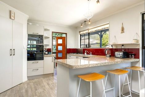 Photo of property in 168 Waikawa Road, Picton, 7220