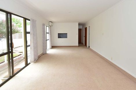 Photo of property in 43a Centreway Road, Orewa, 0931