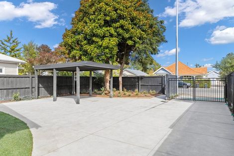 Photo of property in 28 North Parade, Richmond, Christchurch, 8013