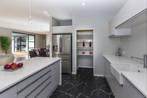 Photo of property in 5 Bargrove Close, Halswell, Christchurch, 8025