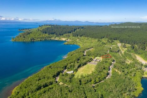 Photo of property in 22 Parawera Drive, Acacia Bay, Taupo, 3330