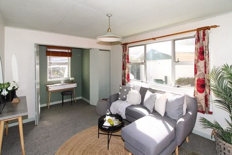 Photo of property in 78 Victoria Street, Carterton, 5713