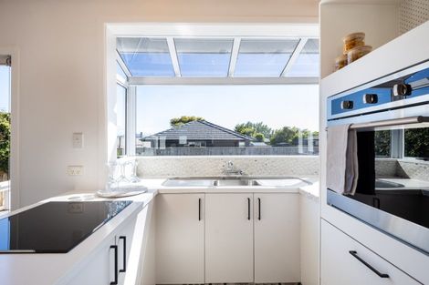 Photo of property in 251 Huatoki Street, Upper Vogeltown, New Plymouth, 4310