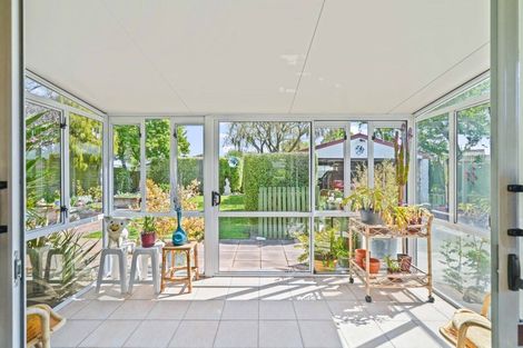 Photo of property in 21 Oakfield Street, Burnside, Christchurch, 8053