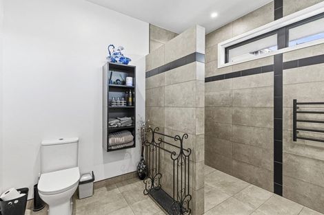 Photo of property in 10 Hanalin Drive, Marton, 4710