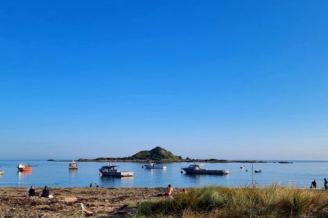 Photo of property in 9/20 Trent Street, Island Bay, Wellington, 6023