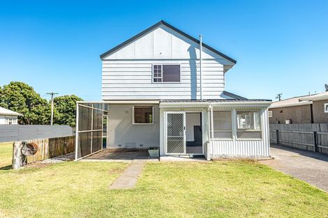 Photo of property in 156 Karaka Street, Castlecliff, Whanganui, 4501