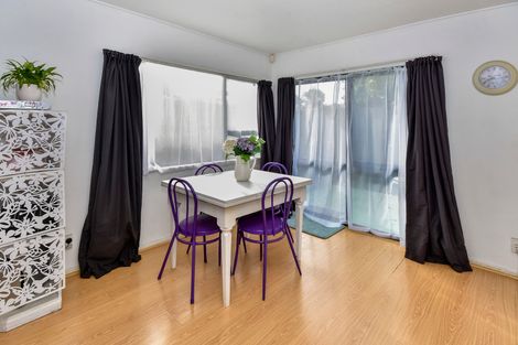 Photo of property in 2/18 Cliff Road, Papakura, 2110