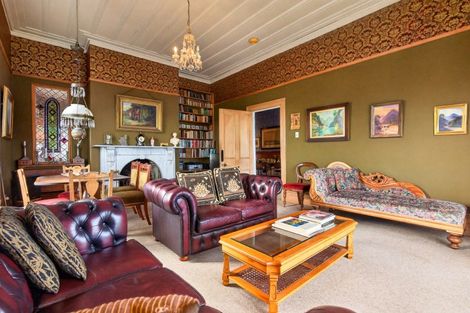 Photo of property in 16 Jubilee Avenue, Devonport, Auckland, 0624