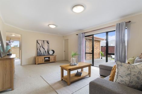 Photo of property in 6 Edingale Court, Flat Bush, Auckland, 2019