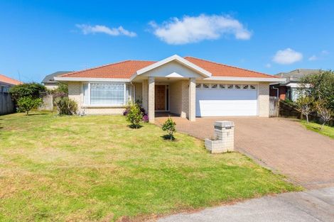Photo of property in 20 Keswick Close, Northpark, Auckland, 2013