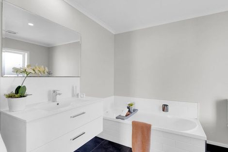 Photo of property in 7 Ridgedale Crescent, Flagstaff, Hamilton, 3210