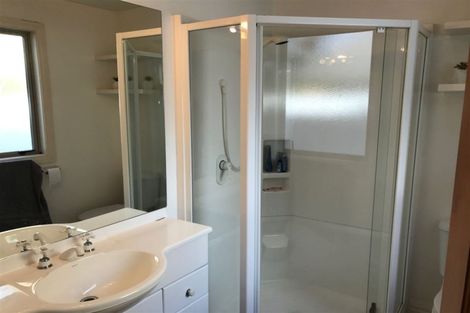 Photo of property in 161 Hamilton Avenue, Ilam, Christchurch, 8041