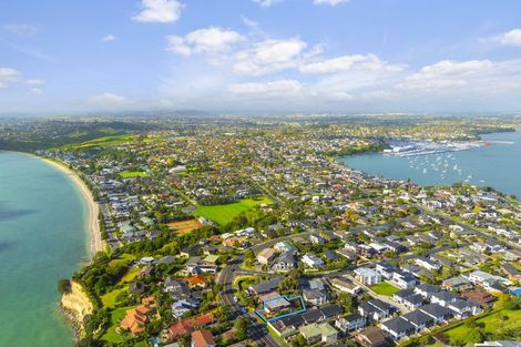 Photo of property in 2/115 Clovelly Road, Bucklands Beach, Auckland, 2012