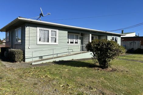 Photo of property in 11 Tararua Street, Pahiatua, 4910