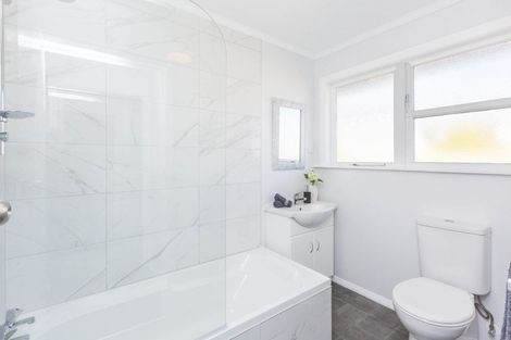 Photo of property in 1/29 Hillside Drive, Maoribank, Upper Hutt, 5018